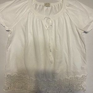 St John's Bay white women's blouse size Large lace lightweight elastic waist